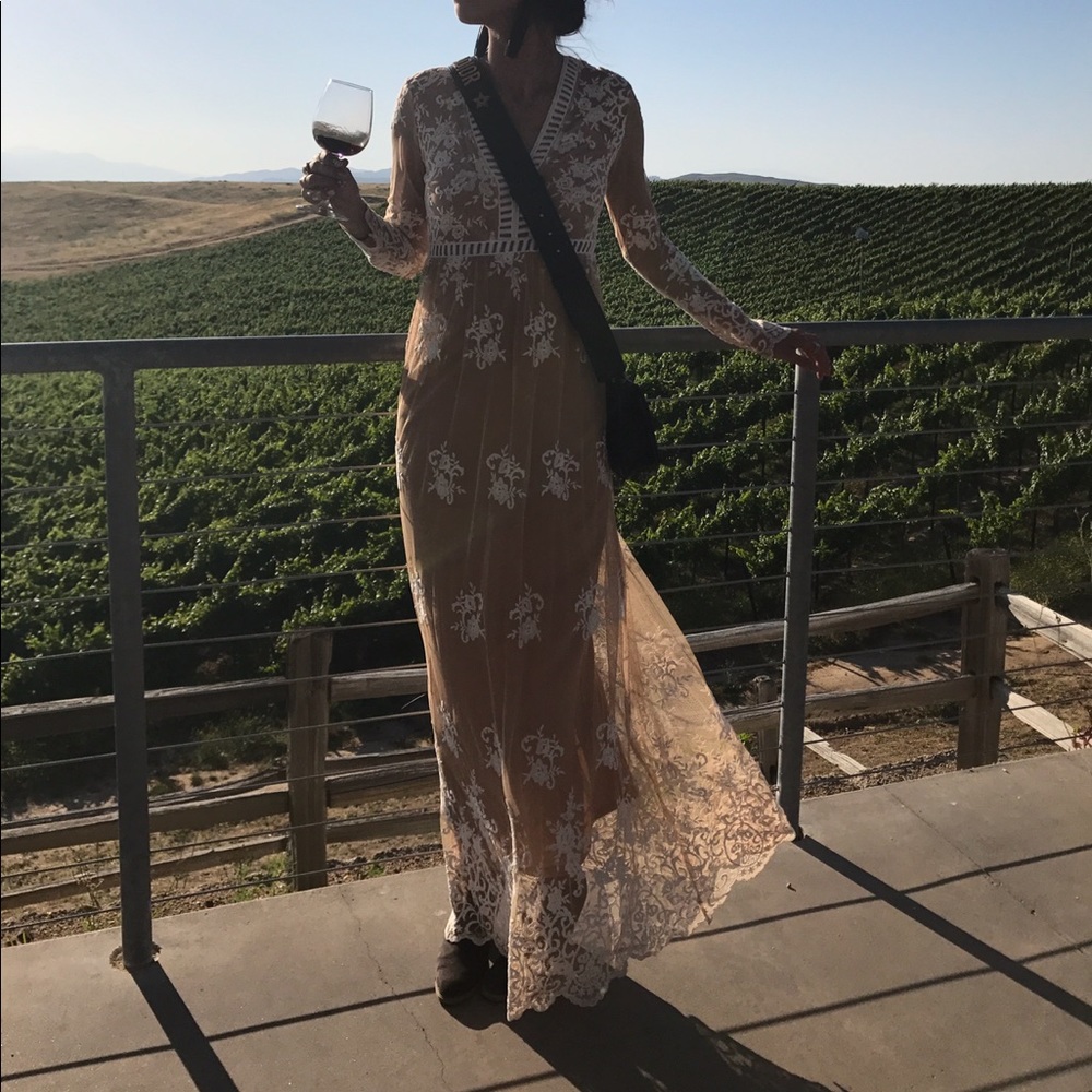 Maxi embroidered dress